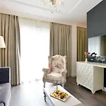 Hotel Flower & Golem (Tirana)