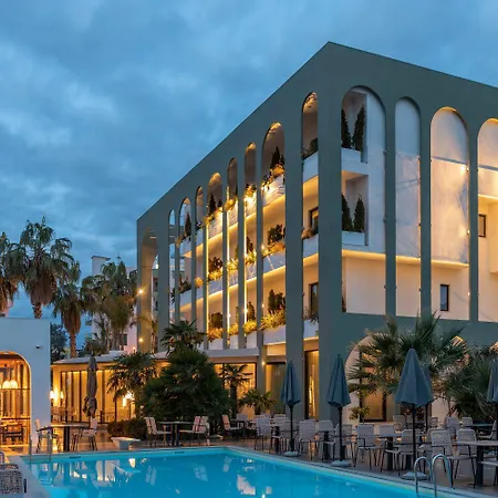Hotel Flower & Golem (Tirana)