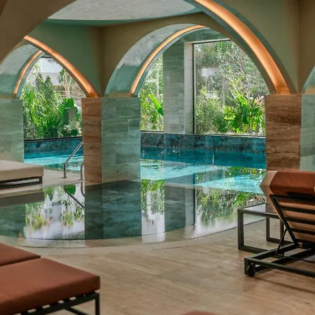 Flower & Ξενοδοχείο